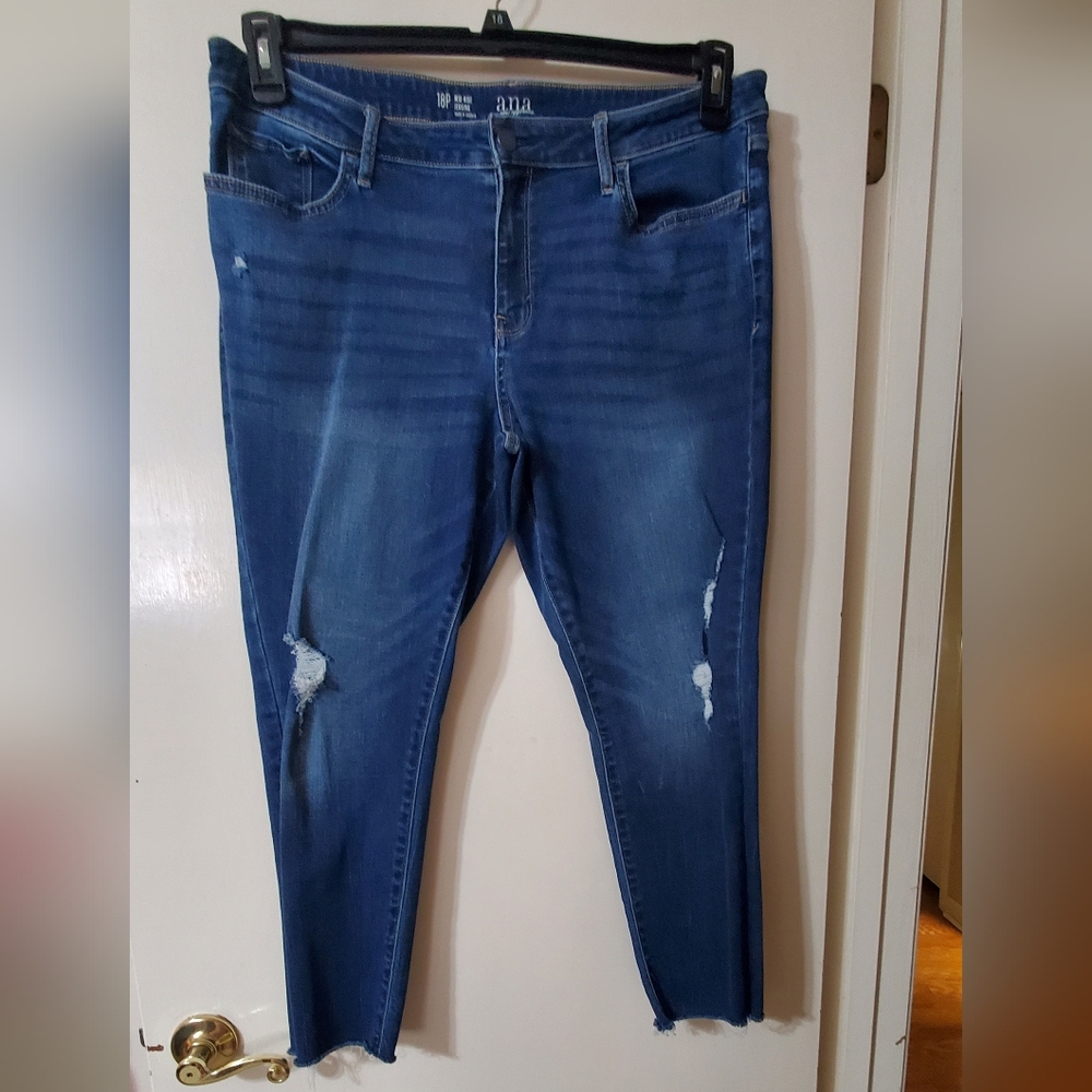 a.n.a. Blue Distressed Women's Mid-Rise Skinny Jeans 18P